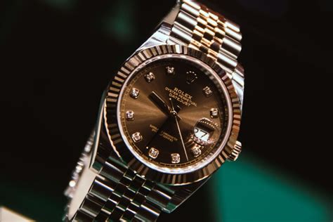 Rolex: Fake Uhr erkennen in 3 Schritten (2024) 